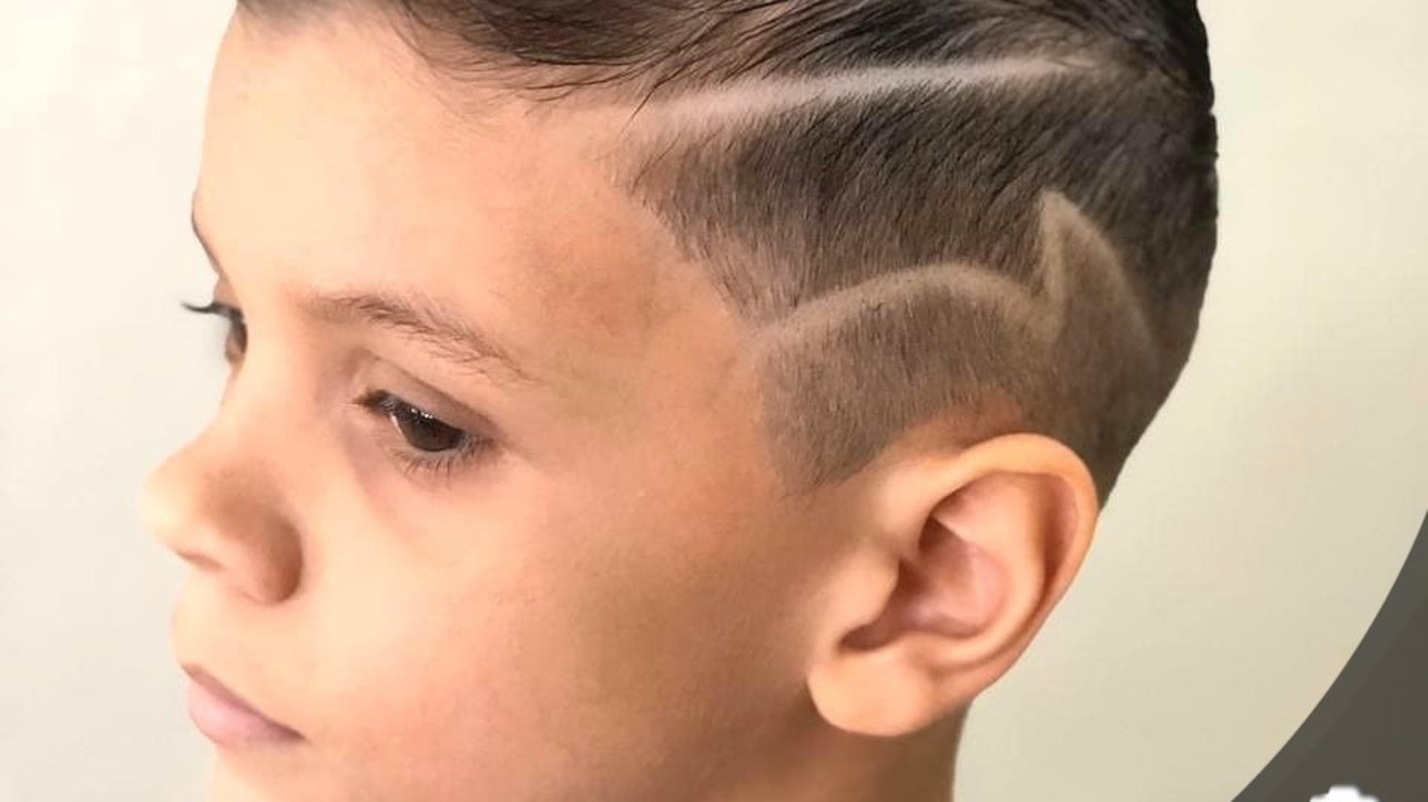 Corte de cabelo infantil masculino com desenho • Salão Altitude