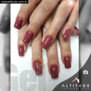 Unhas de gel