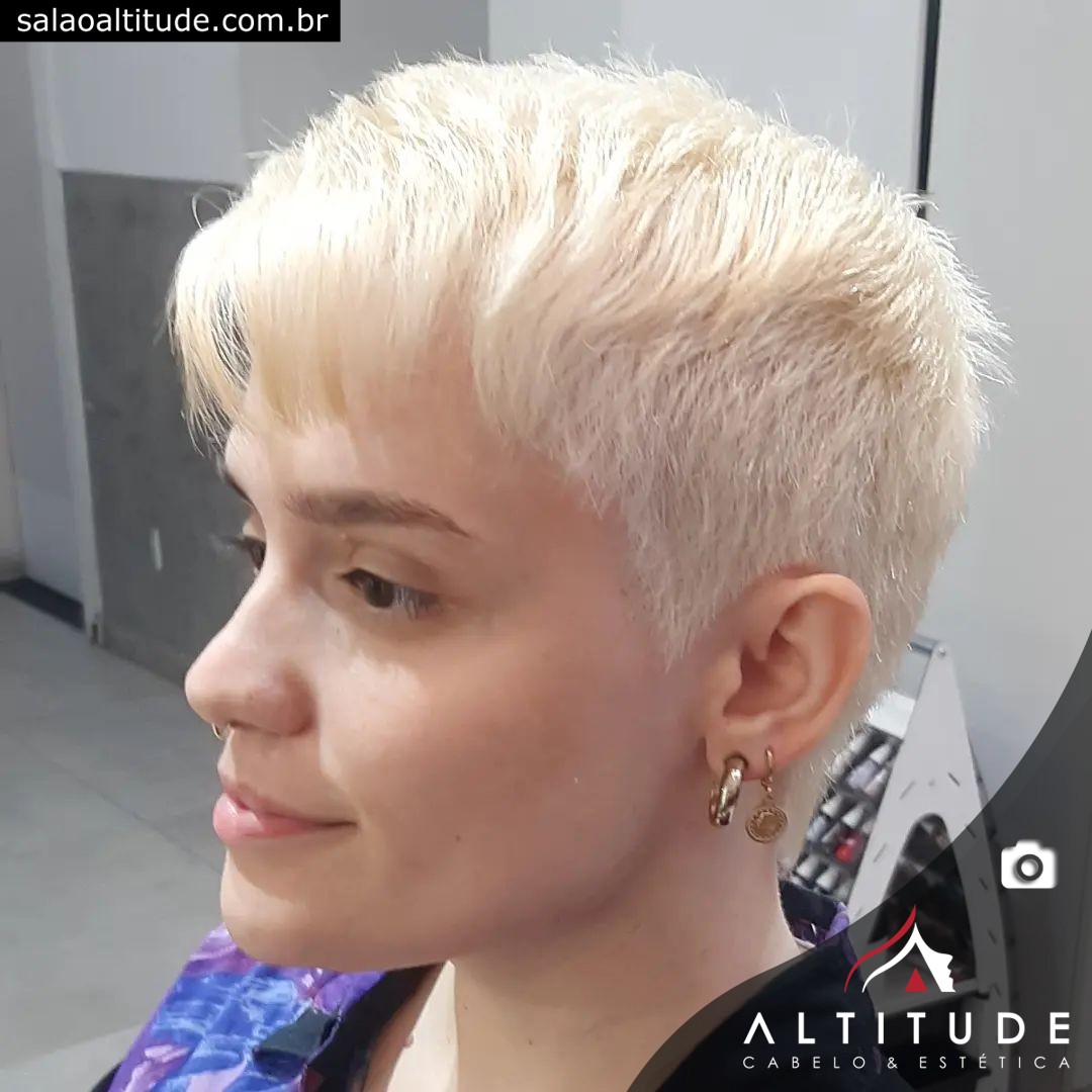 Corte de cabelo infantil masculino com desenho • Salão Altitude